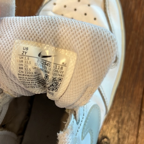 Girls Air Force 1s. Size 2 - Picture 3 of 5